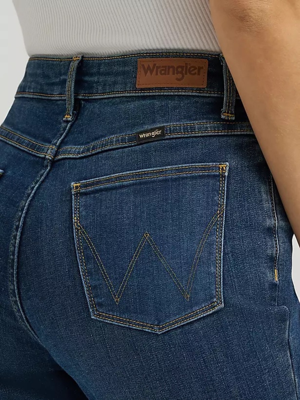 Wrangler High-Rise Rodeo Straight Crop Jeans Dark Wash Blue Size 8